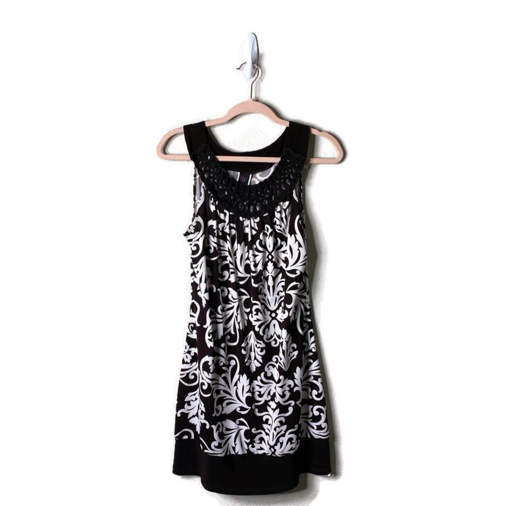 𝅺WOMEN’S Dress Brown and White - Brand W